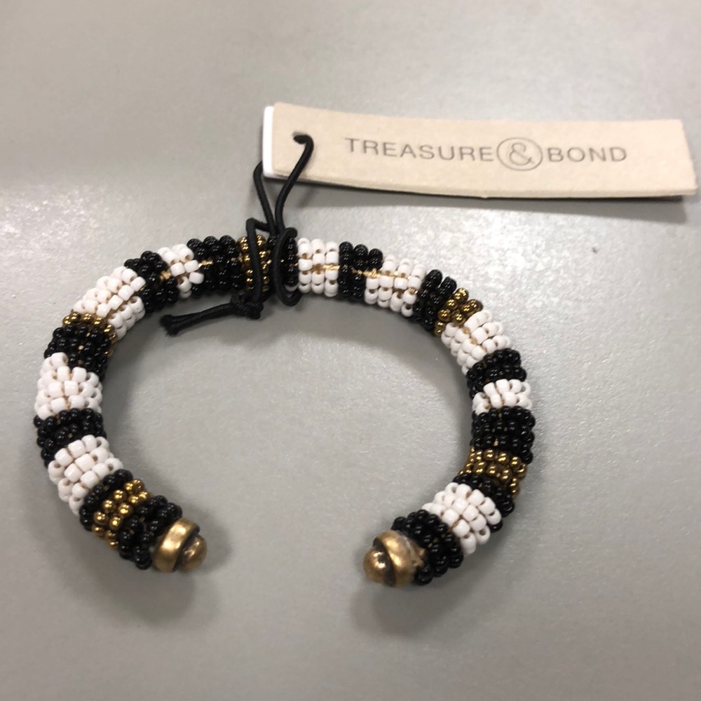 Treasure & Bond bangle bracelet! 🖤💛
